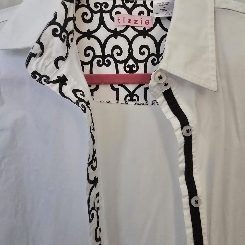 Tizzie Women's White and Black Button Down Shirt